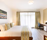 100 Riverside Dr Serviced Apartment