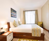 100 Riverside Dr Serviced Apartment