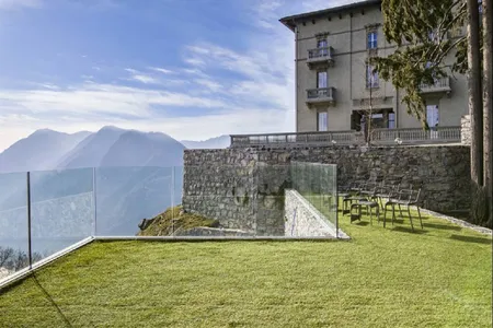 LUXURIOUS ARCHITECTURE TO RETREAT FROM THE WORLD’S BUSTLE