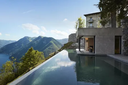 LUXURIOUS ARCHITECTURE TO RETREAT FROM THE WORLD’S BUSTLE