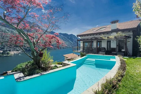 MODERN COMFORT AND SPLENDID PANORAMA – AUTHENTIC LUXURY