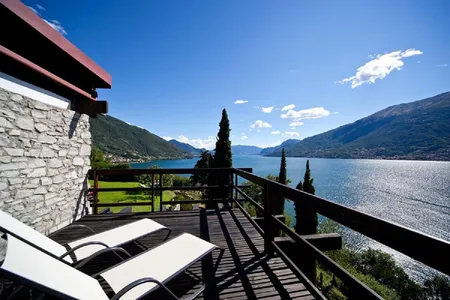 Front lake Dream luxury Villa with unforgettable lake and mountain view