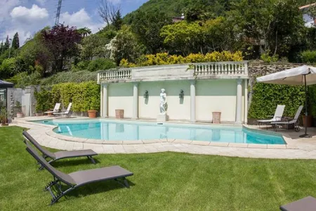 NEO CLASSICAL VILLA WITH PRIVATE SALT WATER POOL