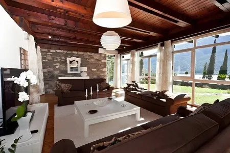 PRIVATE AND EXCLUSIVE HOLIDAY- BREATHTAKING VIEWS OF LAKE COMO