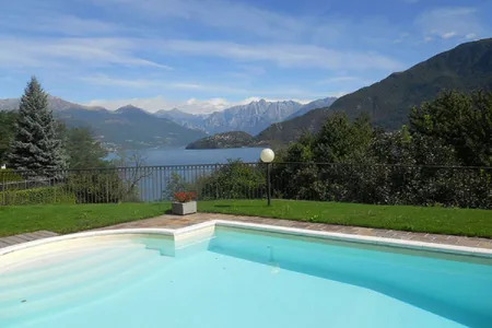 Beautiful, Spacious Modern villa with fantastic panoramic Lake Views