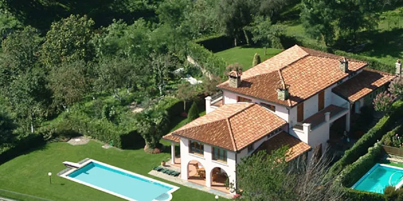 Beautiful, Spacious Modern villa with fantastic panoramic Lake Views