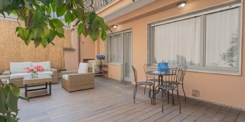3 Bedroom Villa with Jacuzzi Near lake como