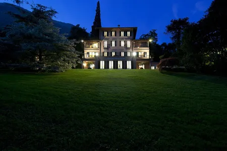 Solution FOR A Luxury Stay-Exotic Italian Lake Front Home IN Mennagio