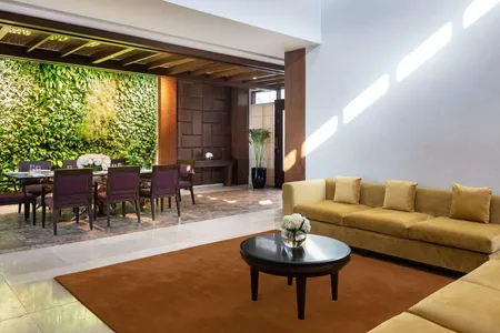 Glamorous 3BR Villa with Private Pool & Beach