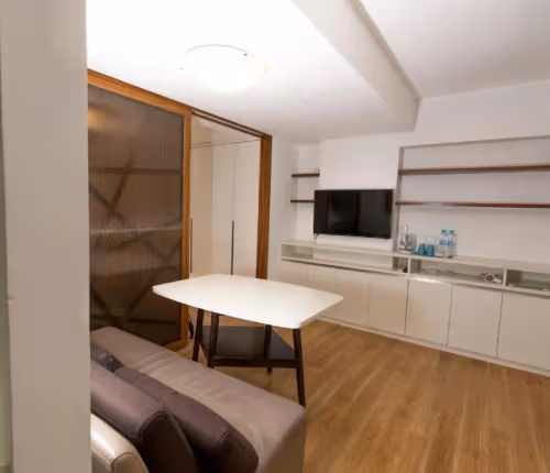 Wing Sign Ln Serviced Apartment