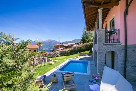 Lap up Some Menaggio fun and Lake Como Relaxation in This Luxury Family Villa!