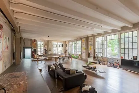 Como Loft Vista: Urban Sophistication meets Lakeside Tranquility