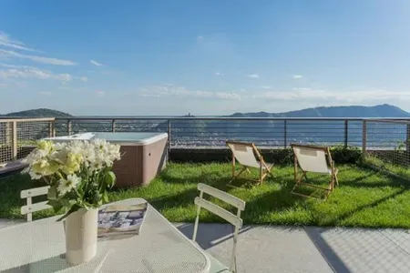 Garzola Lakeview Sanctuary