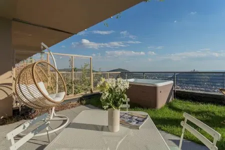 Garzola Lakeview Sanctuary