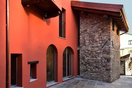 Cunardo Villa