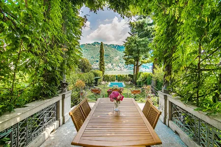 LAKE COMO HISTORIC LUXURY VILLA- OF PURE SPLEDOUR