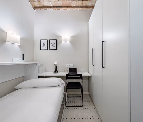 Bebarceloner Badal Apartment