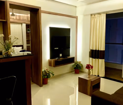 Baner street Serviced Apartment