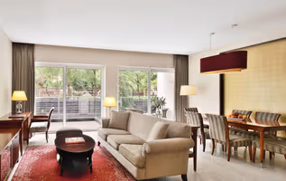 N Main Rd Serviced Apartment