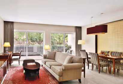 N Main Rd Serviced Apartment