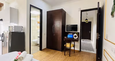 Noida Sector 45 Serviced Apartment