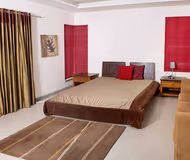 Prashasan Nagar Serviced Apartment