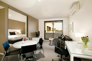 Dandenong Road Serviced Apartments - III