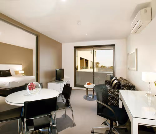 Dandenong Road Serviced Apartments - III