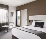 Dandenong Road Serviced Apartments - III