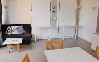 College Street Apartments II