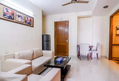 C Block, Defence Colony Apartments