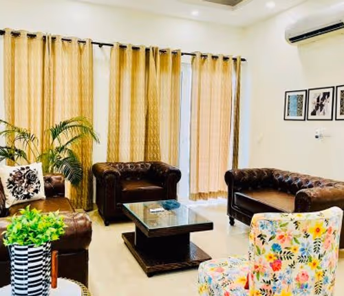 Jacaranda Marg Apartments