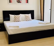 Jacaranda Marg Apartments