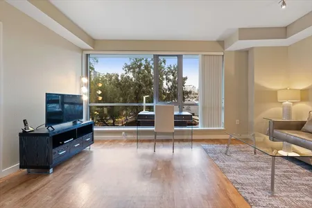 Almaden Avenue Serviced Apartment