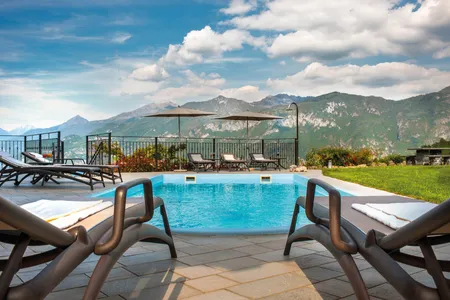 INCREDIBLE VIEW OF LAKE COMO AND THE MAJESTIC ALPS