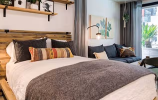 Fourth Avenue Serviced Apartments