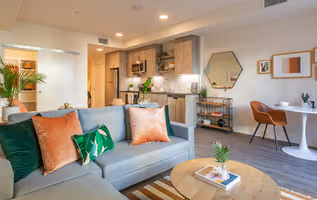 Julian Street Serviced Apartment