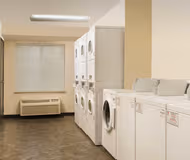 Austin North I-35 Apartment