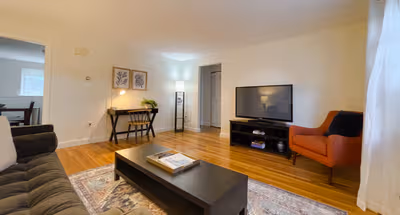 Beautiful, Homey 1BR Close to Longwood Medical