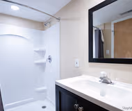 1621 N Colonial Terrace Unit 1