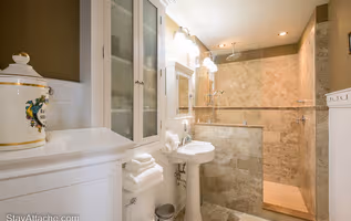 1724 Massachusetts Ave SE