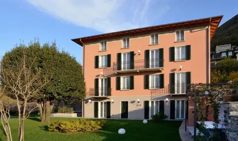 250M2 Four Bedroom Villa Overlooking Lake Como
