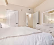 Darlene Lane Serviced Apartment