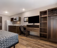 East Street Temple Service Apartment