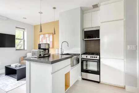 Stanton St Apartment
