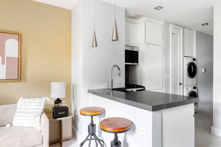 Stanton St Apartment