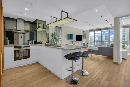 Dining space at Manhattan Loft Garden in Stratford by MySquare
