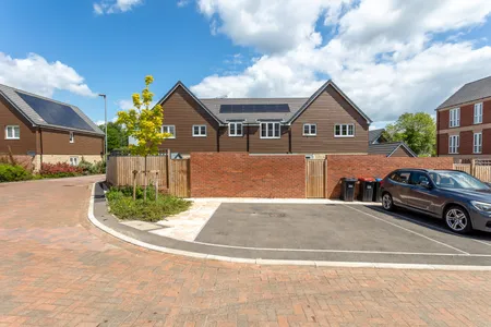 Stunning Gem of Olney