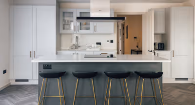 Luxe Penthouse Retreat - 92-94 WINDMILL ROAD