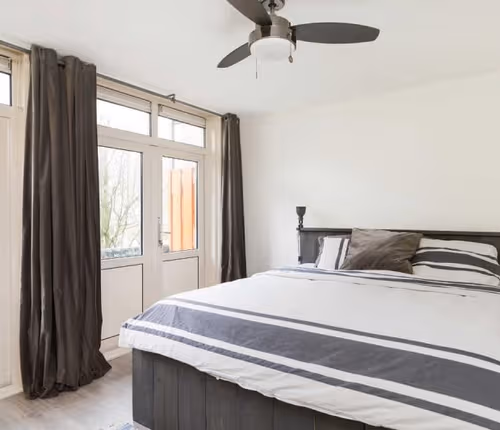 Uilenburgerstraat Apartment